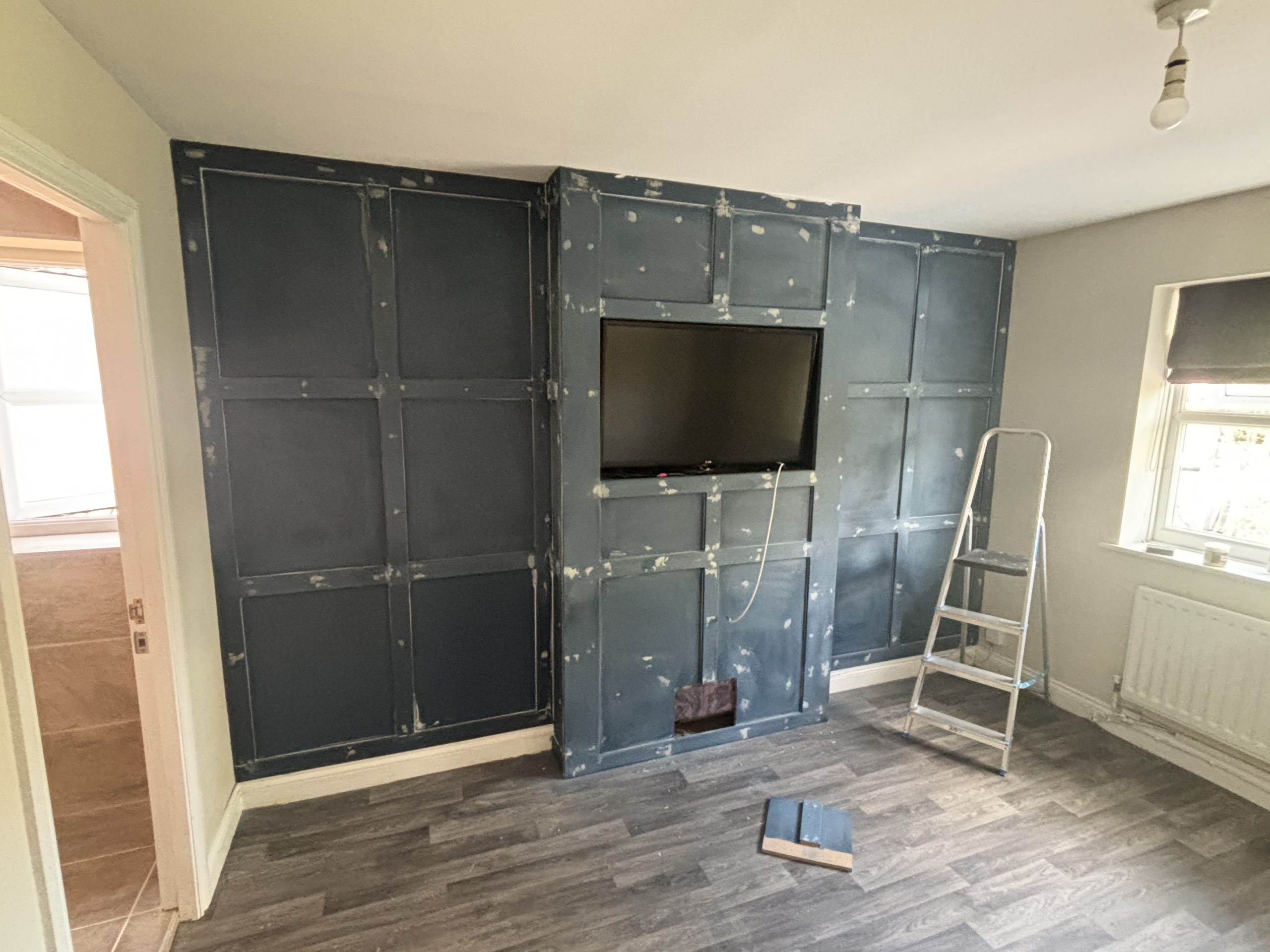 Media wall filling and painting