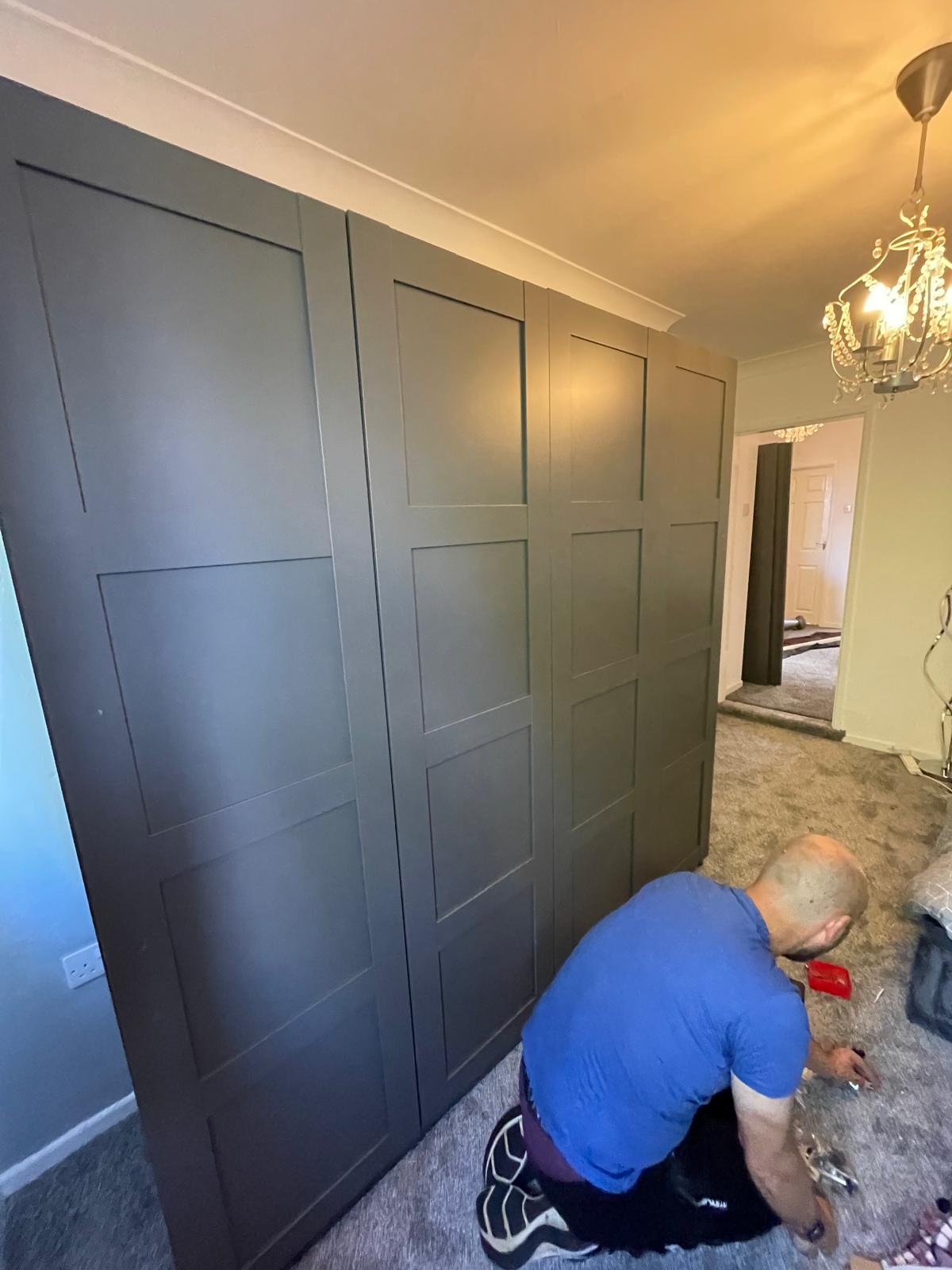Wardrobe flatpack